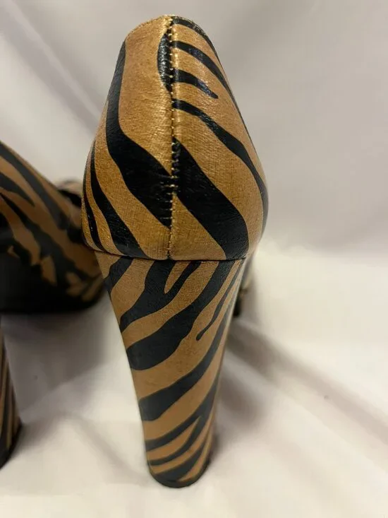 Forever 21 Tiger Print Platform Heels – Size 8 – NWOT - Picture 5 of 16